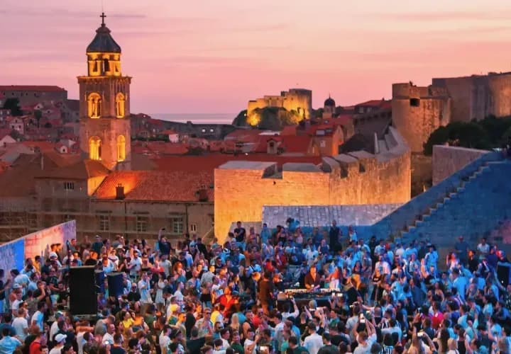 Welcome Dinner and Dubrovnik Nightlife