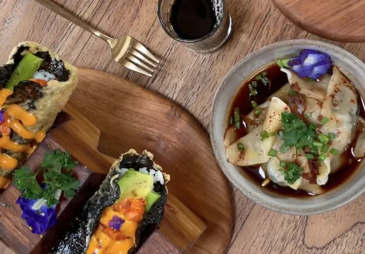 Arrival & Farewell Dinners