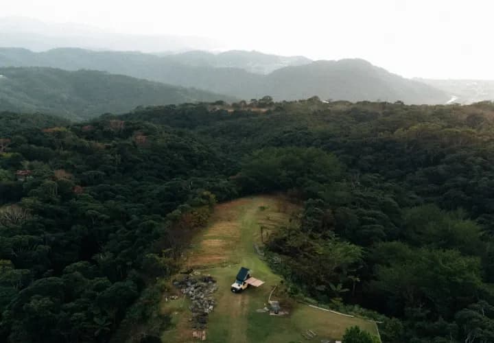 Okuma Mountains or Freedom Camp (or similar)