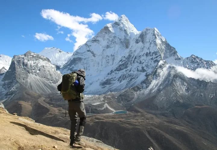 Day 8: Acclimatisation Hike in Dingboche