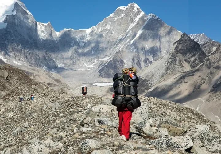 Day 10: Khumbu Glacier Traverse & En route to Everest Base Camp