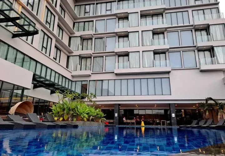 Aston Sorong