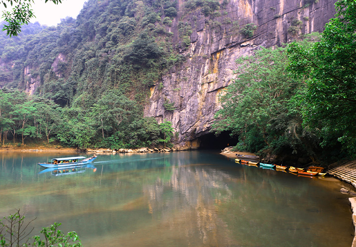 Phong Nha Cave Boat Ride