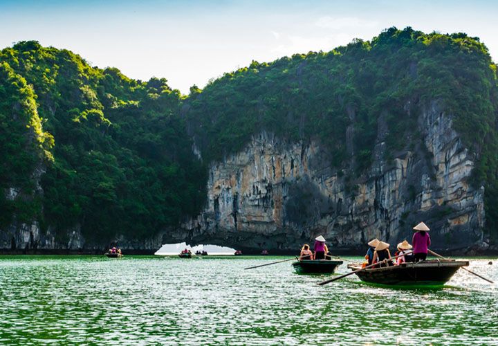 Halong Bay Cruise & Cooking Class