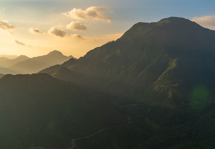 O Quy Ho Sunset Descent