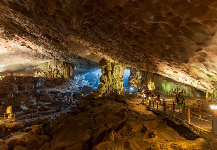 Sung Sot Cave Exploration
