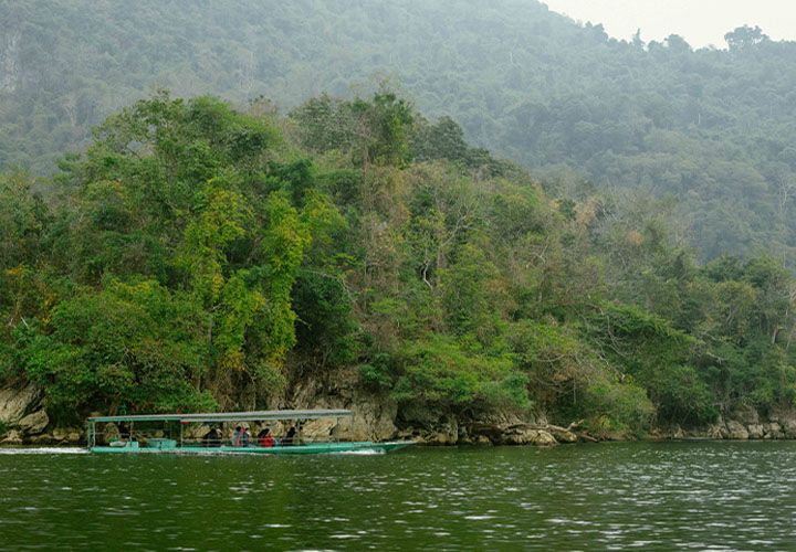 Ma Pi Leng Pass & Nho Que River Views