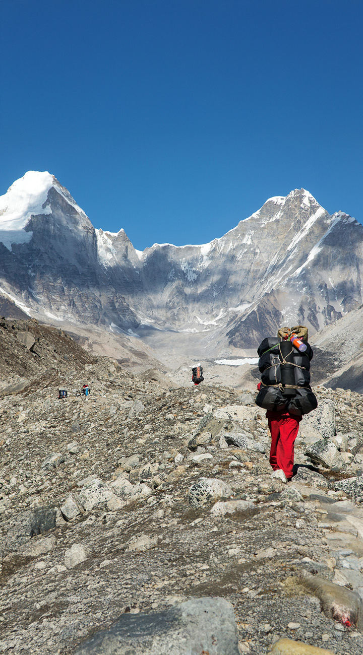 Trek to EBC (5,364m) via Gorak Shep (5,164m)