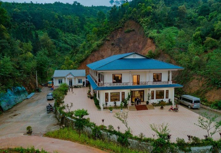 Ecostone House, Dong Van (or similar)