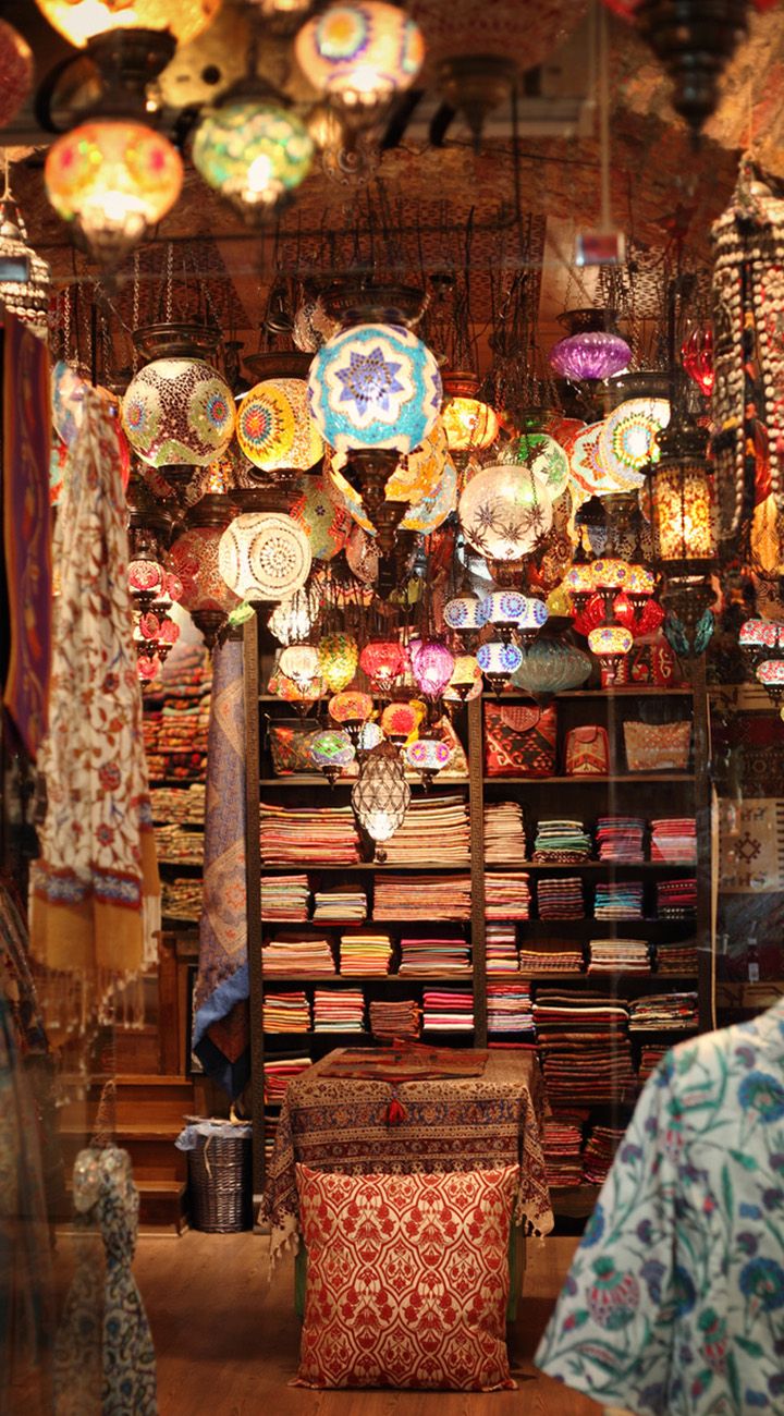 Istanbul Icons & Local Flavours 