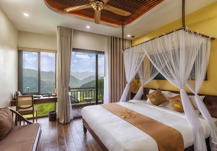 Central Hills Pu Luong