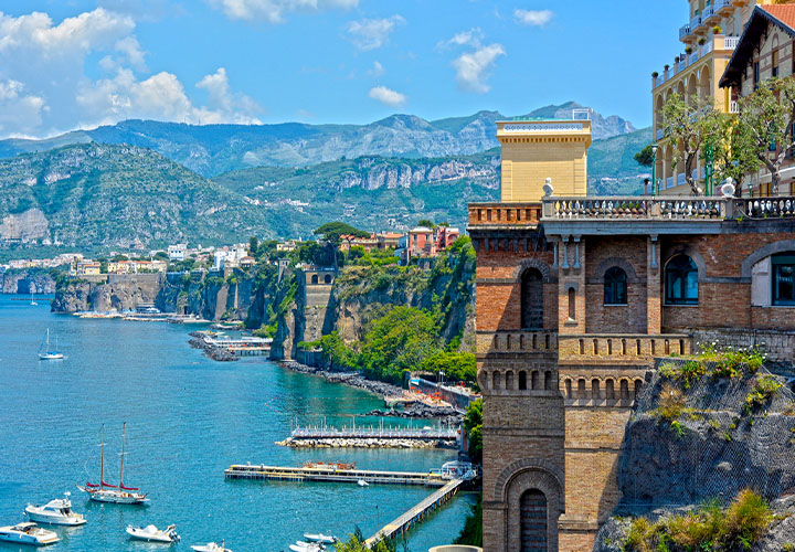 Scenic Coastal Train to Sorrento