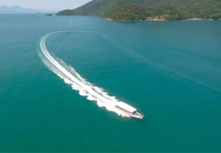 Speedboat Transfer to Ilha Grande