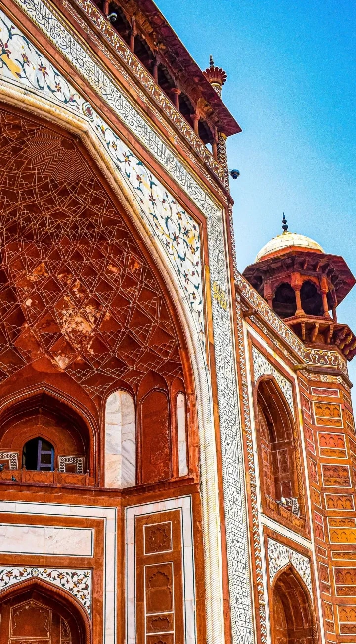 Taj Mahal at Sunrise. Fatehpur Sikri. Jaipur.
