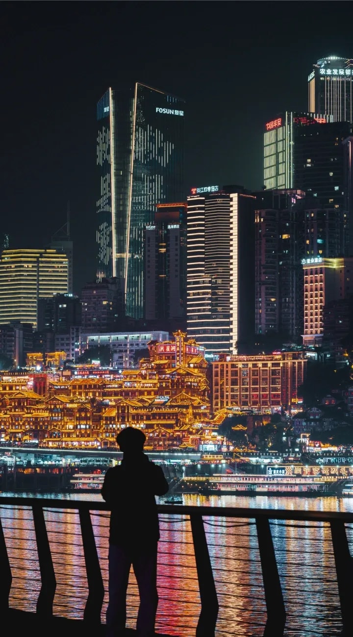 Traditional Chongqing to Full Cyberpunk