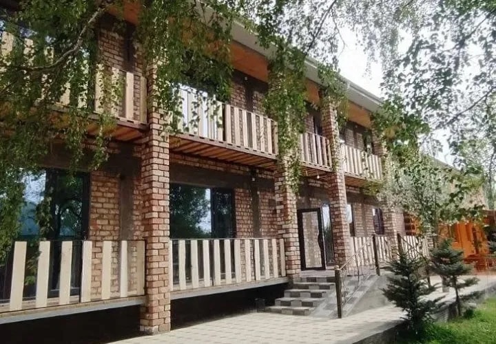 Jekshen Guest House, Chong Kemin