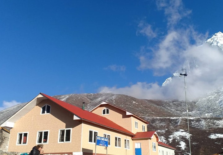 Good Luck Guest House or Tashi Delek, Dingboche