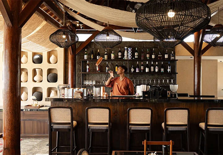 Daily Cocktails, Beers & Afternoon Tea