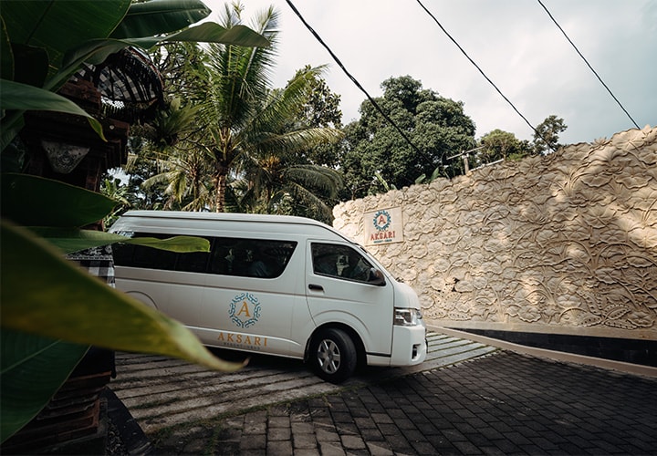 Airport Arrival & Private Transfer to Ubud
