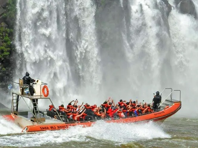 Great Adventure Boat Tour - Day 10